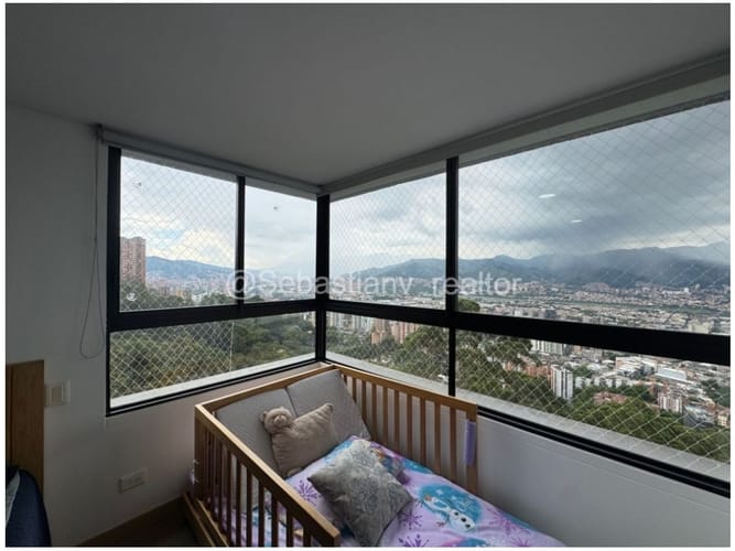 Apartamento de 3 alcobas en venta en El Poblado, Medellín, 88 m² · foto 19 de 21
