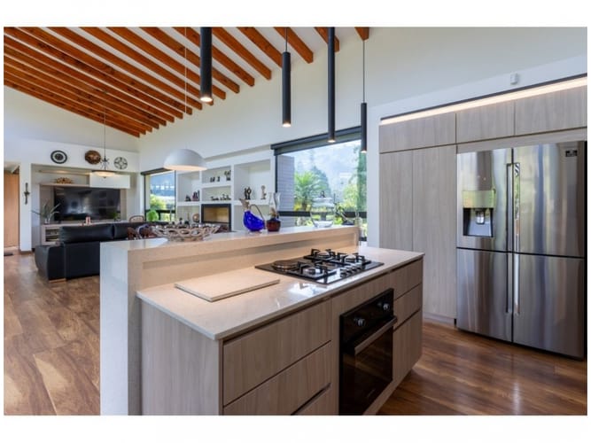 Casa de 3 alcobas en venta en Escobero, Envigado, 1707 m² · foto 8 de 19