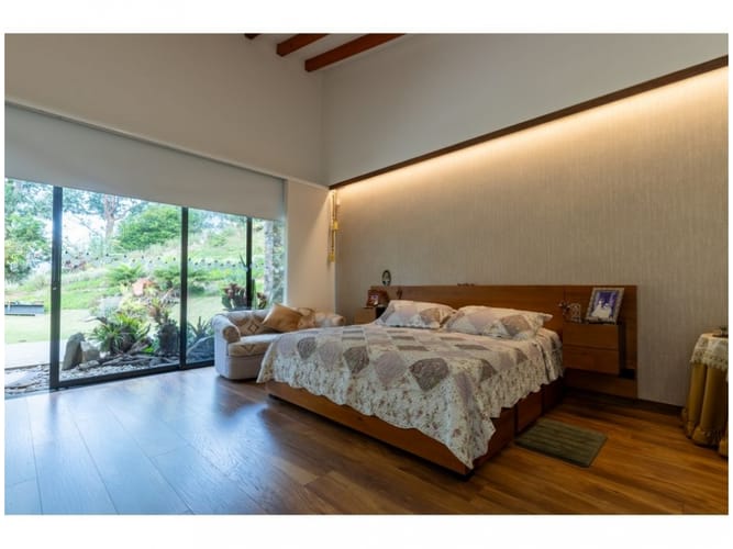 Casa de 3 alcobas en venta en Escobero, Envigado, 1707 m² · foto 11 de 19