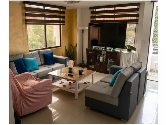 Apartamento de 4 alcobas en venta en Lorena, Medellín, 119 m² · foto 2 de 22