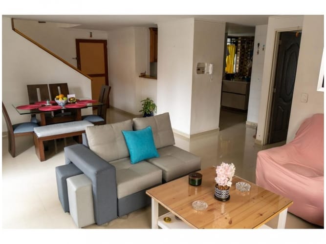 Apartamento de 4 alcobas en venta en Lorena, Medellín, 119 m² · foto 3 de 22