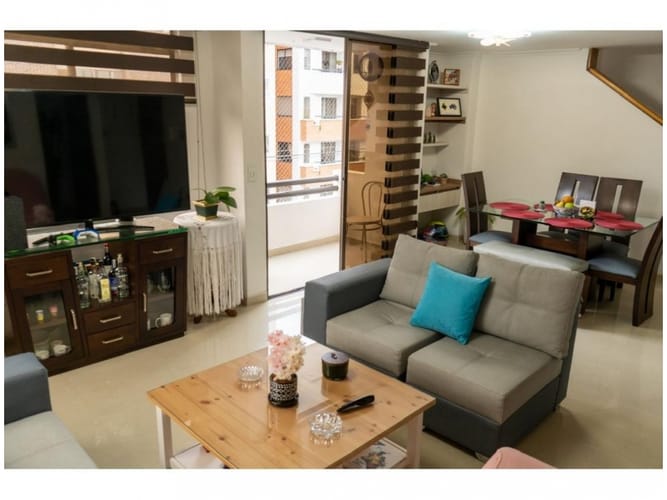 Apartamento de 4 alcobas en venta en Lorena, Medellín, 119 m² · foto 4 de 22