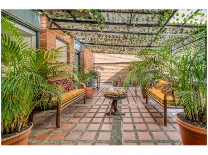 Apartamento en venta en Las Lomas No.1, Medellín · foto 2 de 24