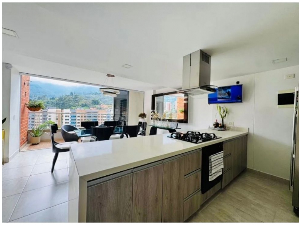 Apartamento en venta en Camino Verde, Envigado · foto 2 de 19