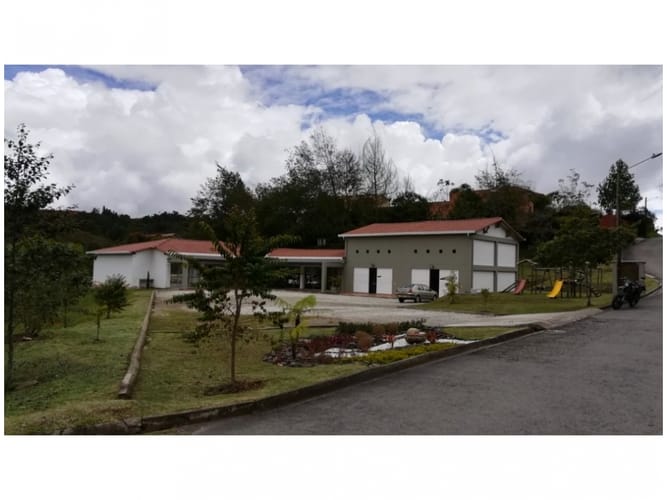 Lote en venta en Loma Del Escobero, Envigado, 1280 m² · foto 15 de 19