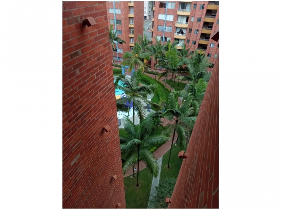 Apartamento en venta en Laureles, Medellín · foto 2 de 16