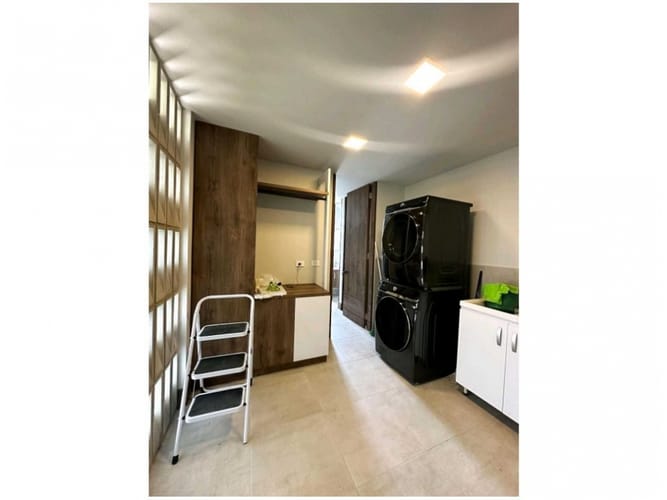 Casa de 3 alcobas en venta en Pantanillo, Envigado, 1614 m² · foto 20 de 24