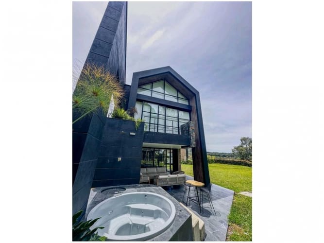 Casa de 3 alcobas en venta en Pantanillo, Envigado, 1614 m² · foto 24 de 24
