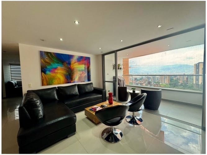 Apartamento de 3 alcobas en venta en Loma Del Chocho, Envigado, 120 m² · foto 1 de 21