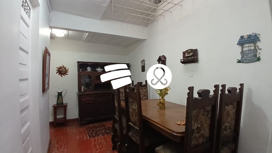 Casa de 8 alcobas en venta en Manrique Central, Medellín, 240 m² · foto 4 de 20