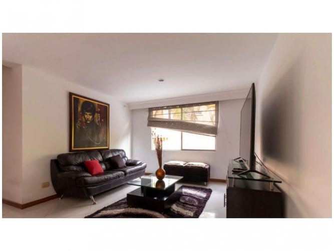 Casa de 3 alcobas en venta en Aves Maria, Sabaneta, 300 m² · foto 4 de 12