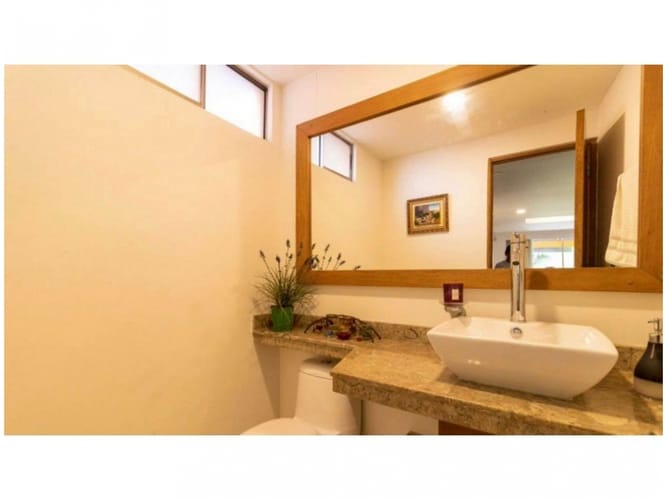 Casa de 3 alcobas en venta en Aves Maria, Sabaneta, 300 m² · foto 7 de 12