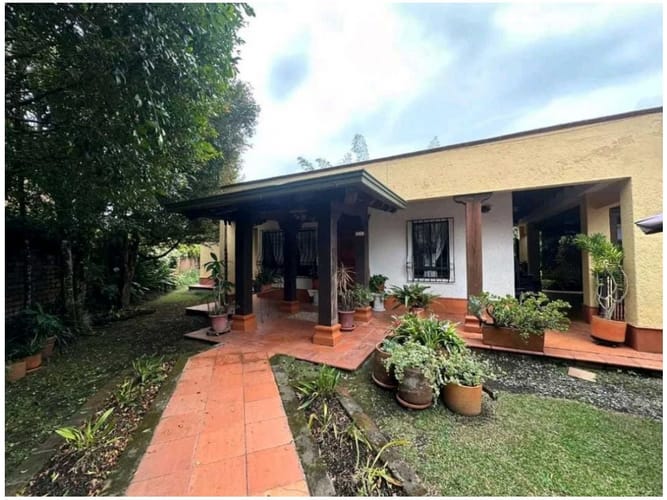 Casa de 5 alcobas en venta en Llano Grande, Rionegro, 285 m² · foto 7 de 14