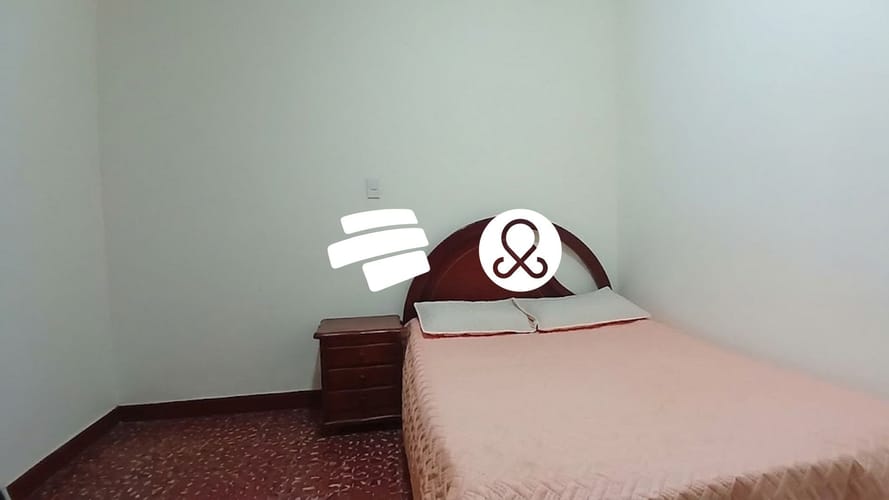 Casa de 8 alcobas en venta en Manrique Central, Medellín, 240 m² · foto 14 de 20