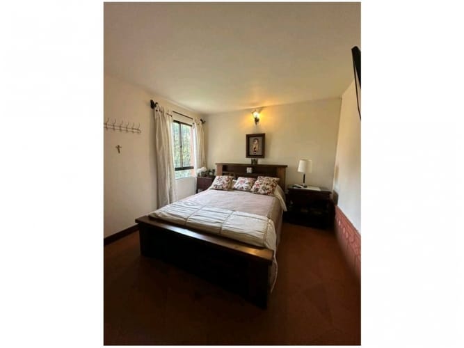 Casa de 5 alcobas en venta en Llano Grande, Rionegro, 285 m² · foto 12 de 14