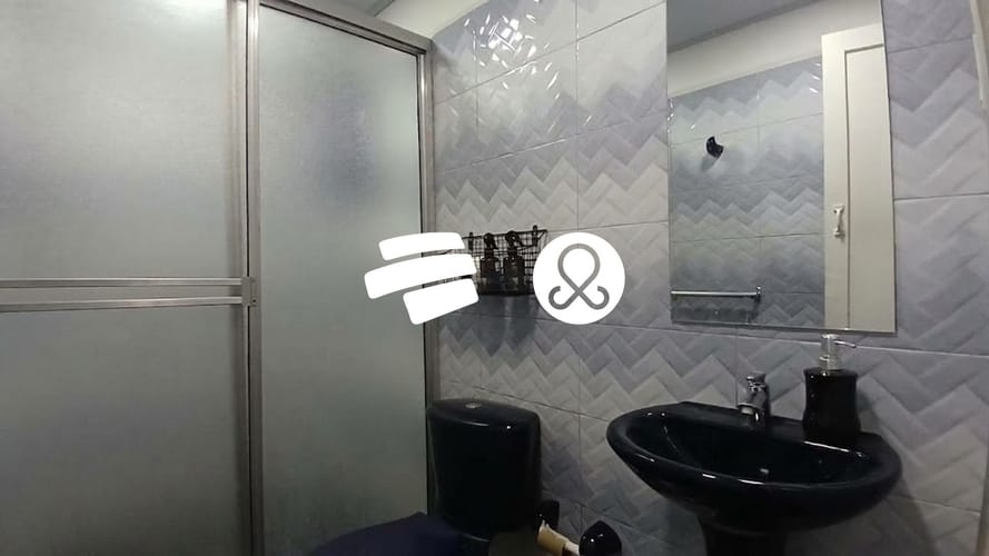 Casa de 8 alcobas en venta en Manrique Central, Medellín, 240 m² · foto 17 de 20