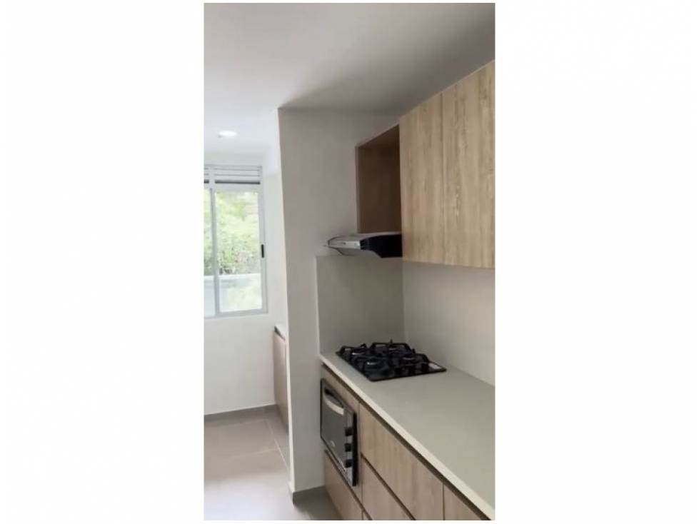 Apartamento en venta en Loma Del Barro, Envigado · foto 6 de 24