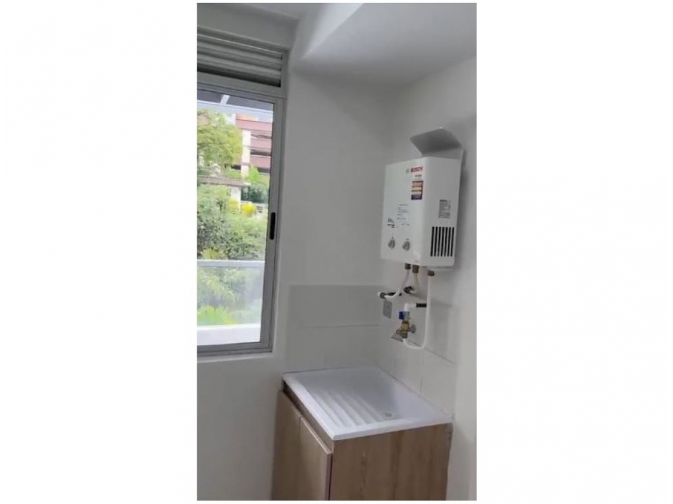 Apartamento en venta en Loma Del Barro, Envigado · foto 10 de 24
