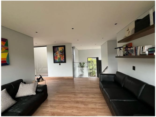 Casa de 4 alcobas en venta en Vía Las Palmas, Envigado, 361 m² · foto 11 de 24