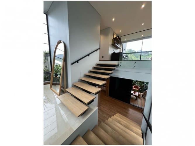 Casa de 4 alcobas en venta en Vía Las Palmas, Envigado, 361 m² · foto 18 de 24