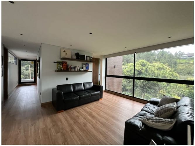 Casa de 4 alcobas en venta en Vía Las Palmas, Envigado, 361 m² · foto 19 de 24