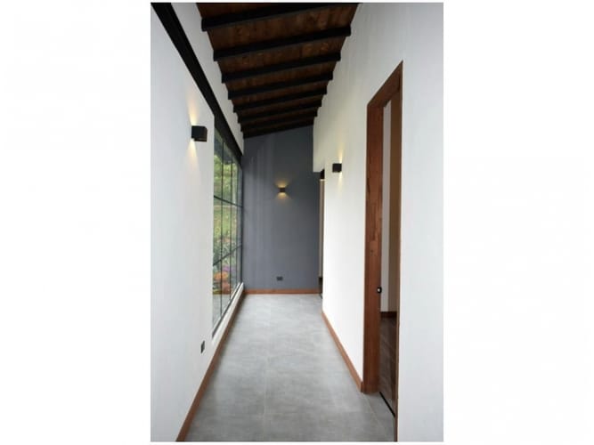 Casa de 3 alcobas en venta en Pantanillo, Medellín, 1800 m² · foto 8 de 8