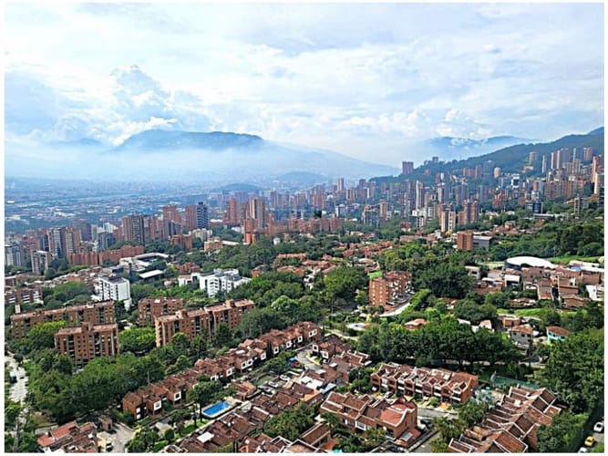 Apartaestudio en venta en El Poblado, Medellín, 55 m² · foto 7 de 24
