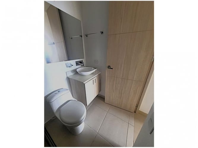 Apartaestudio en venta en El Poblado, Medellín, 55 m² · foto 14 de 24