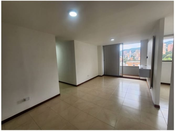 Apartamento en venta en El Poblado, Medellín · foto 6 de 17