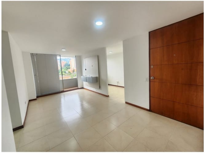 Apartamento en venta en El Poblado, Medellín · foto 7 de 17