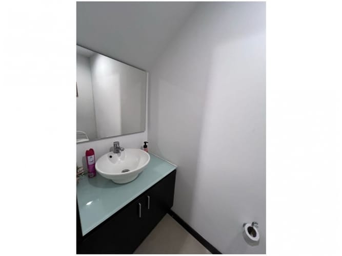Casa de 3 alcobas en venta en Montessori, Envigado, 226 m² · foto 18 de 18