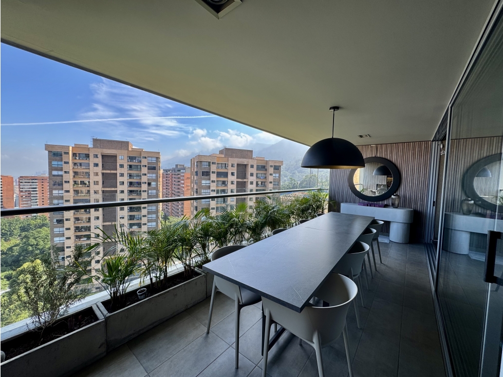 Apartamento en venta en Loma De Las Brujas, Envigado · foto 2 de 6