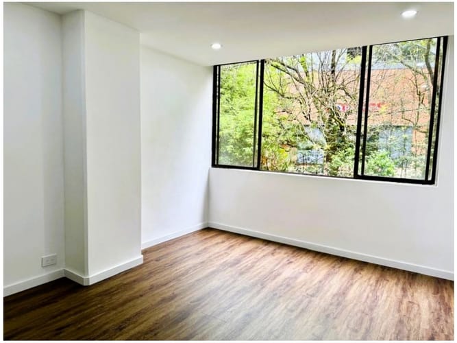 Apartamento de 2 alcobas en venta en El Poblado, Medellín, 84 m² · foto 8 de 14