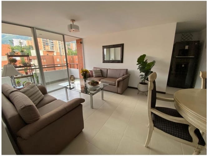 Apartamento de 3 alcobas en venta en Cumbres, Envigado, 88 m² · foto 1 de 15