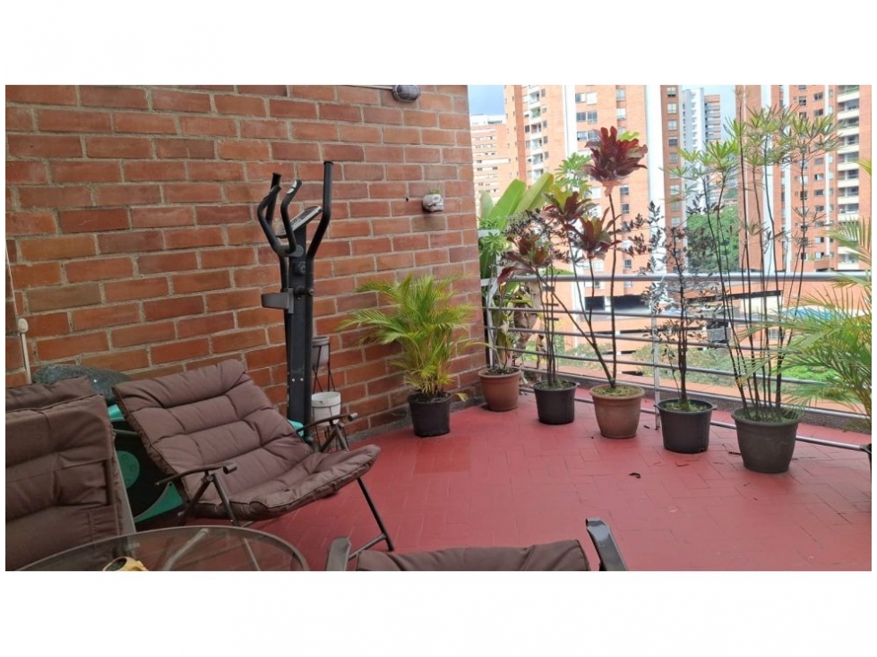 Apartamento en venta en El Poblado, Medellín · foto 13 de 14