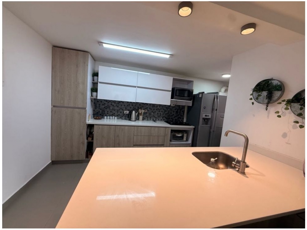Apartamento en venta en La Abadia, Medellín · foto 2 de 18