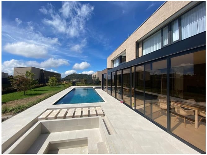 Casa de 3 alcobas en venta en Pantanillo, Envigado, 480 m² · foto 2 de 20
