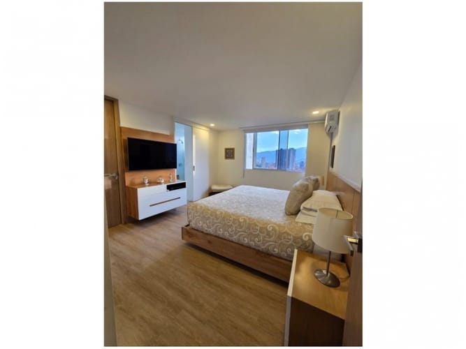 Apartamento de 3 alcobas en venta en El Poblado, Medellín, 125 m² · foto 10 de 19