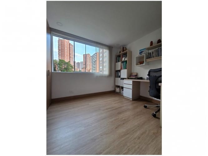 Apartamento de 3 alcobas en venta en El Poblado, Medellín, 125 m² · foto 18 de 19