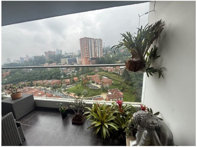 Apartamento de 3 alcobas en venta en Loma Del Esmeraldal, Envigado, 112 m² · foto 7 de 18