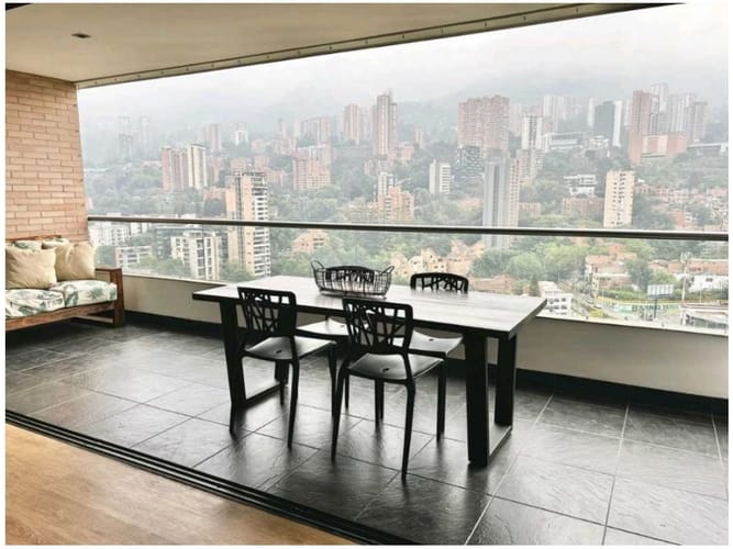 Apartamento de 3 alcobas en venta en El Poblado, Medellín, 188 m² · foto 7 de 21