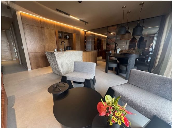 Casa de 3 alcobas en venta en San Lucas, Medellín, 223 m² · foto 9 de 24