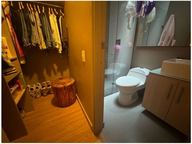 Casa de 3 alcobas en venta en San Lucas, Medellín, 223 m² · foto 19 de 24