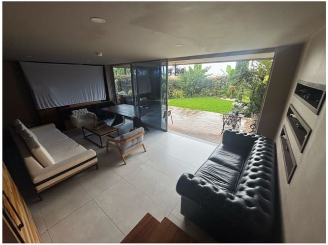 Casa de 3 alcobas en venta en San Lucas, Medellín, 223 m² · foto 22 de 24
