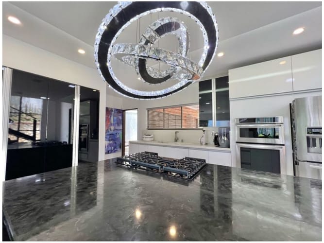 Casa de 3 alcobas en venta en El Carmelo Ii, Sabaneta, 350 m² · foto 3 de 22
