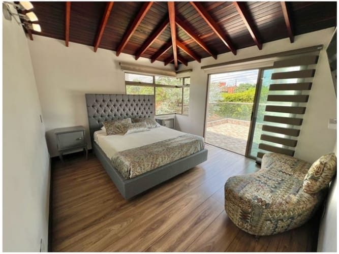 Casa de 3 alcobas en venta en El Carmelo Ii, Sabaneta, 350 m² · foto 14 de 22