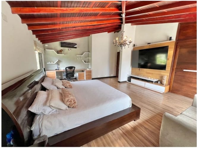 Casa de 3 alcobas en venta en El Carmelo Ii, Sabaneta, 350 m² · foto 19 de 22