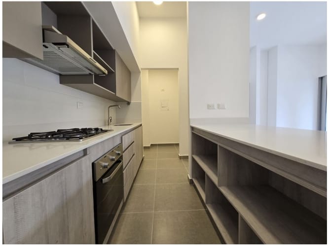 Apartamento de 3 alcobas en venta en El Poblado, Medellín, 117 m² · foto 6 de 14