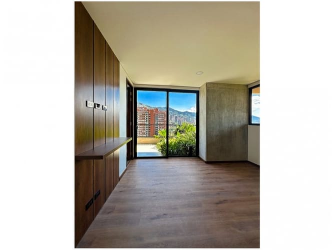 Apartaestudio en venta en El Poblado, Medellín, 98 m² · foto 15 de 24