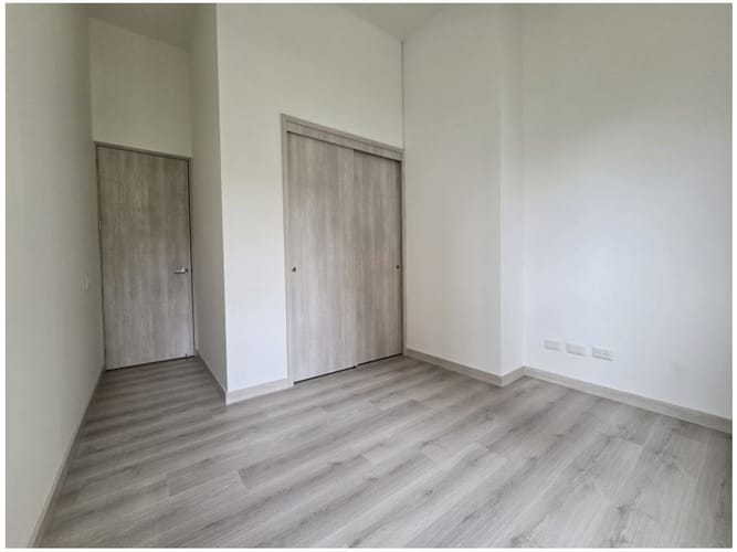 Apartamento de 3 alcobas en venta en El Poblado, Medellín, 117 m² · foto 12 de 14